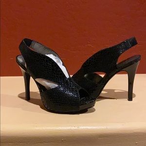 Moda black python print shoes